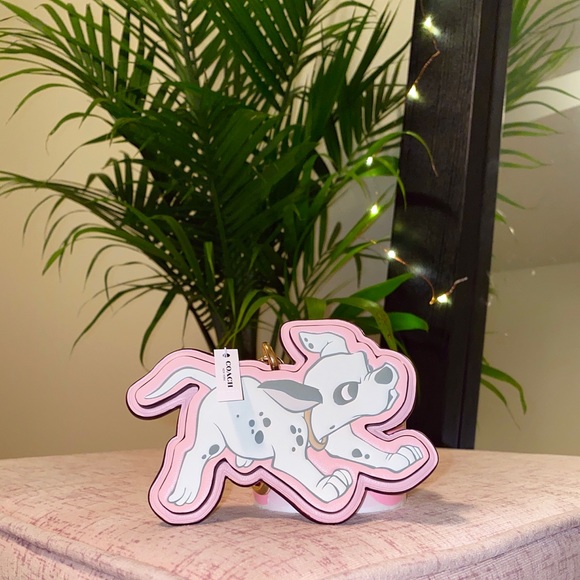 Limited Edition Dalmatian Coach Keychain - Picture 4 of 8